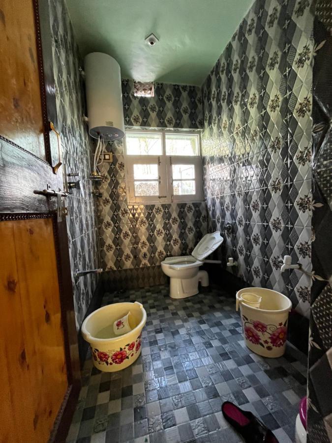 Everest Guest House Gulmarg Zewnętrze zdjęcie