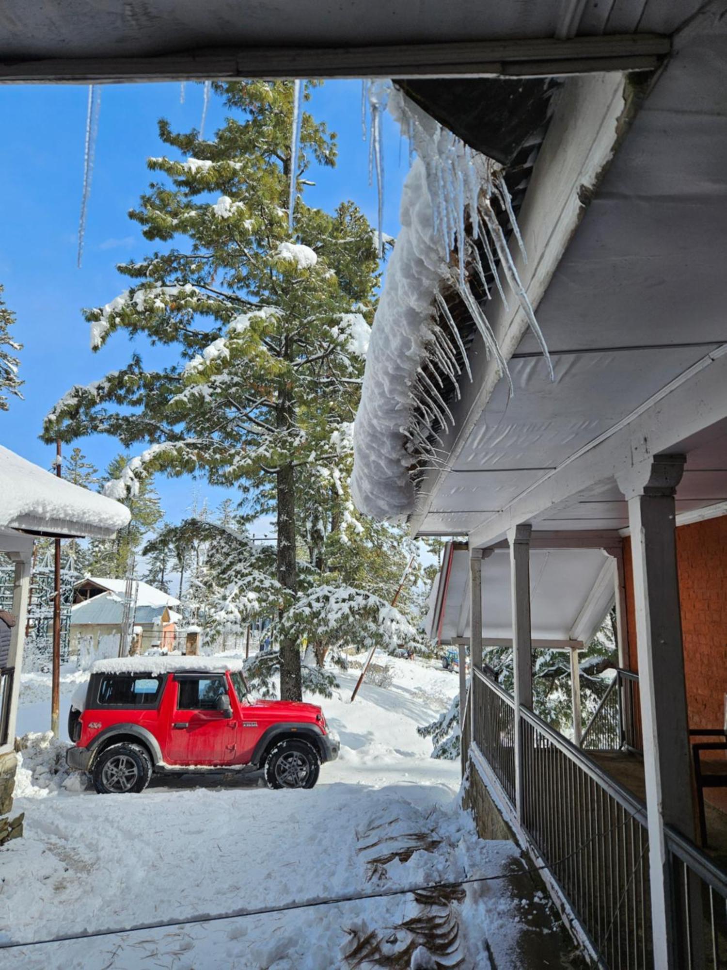 Everest Guest House Gulmarg Zewnętrze zdjęcie